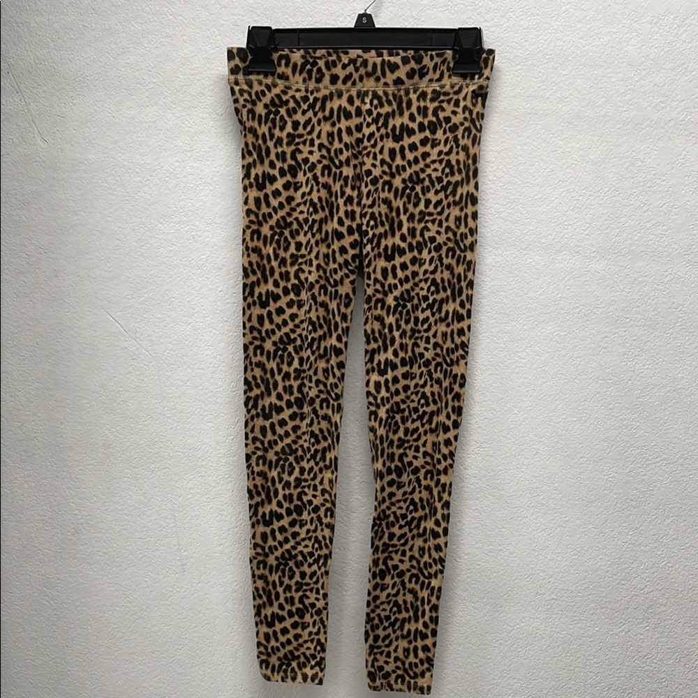PINK Victorias Secret Leopard Print Embroidered Leggings